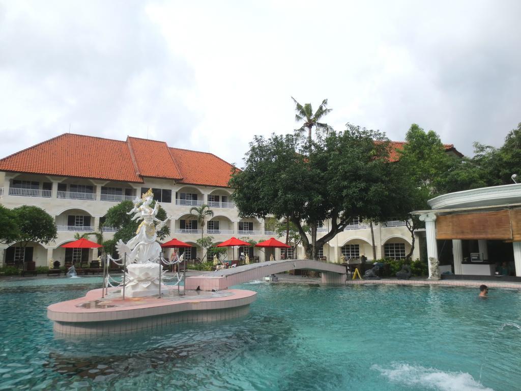 Melasti Beach Resort&Spa Legian Exterior foto